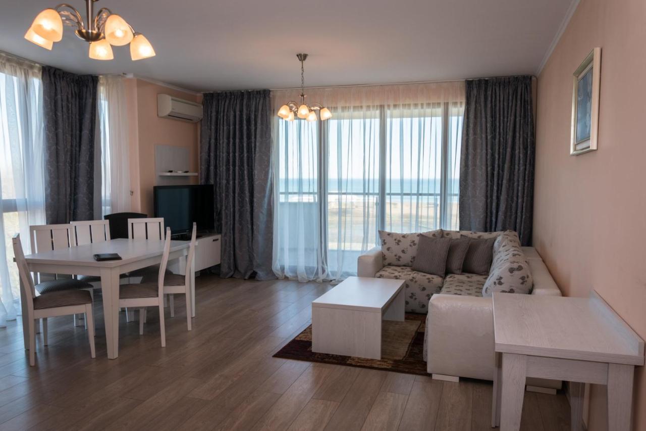 Long Beach Resort Sjkorpilovtsi Eksteriør bilde