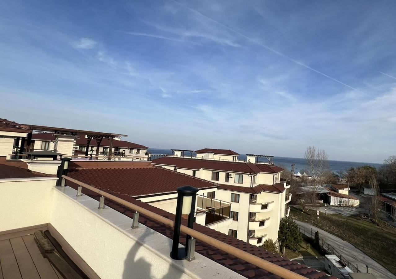 Long Beach Resort Sjkorpilovtsi Eksteriør bilde