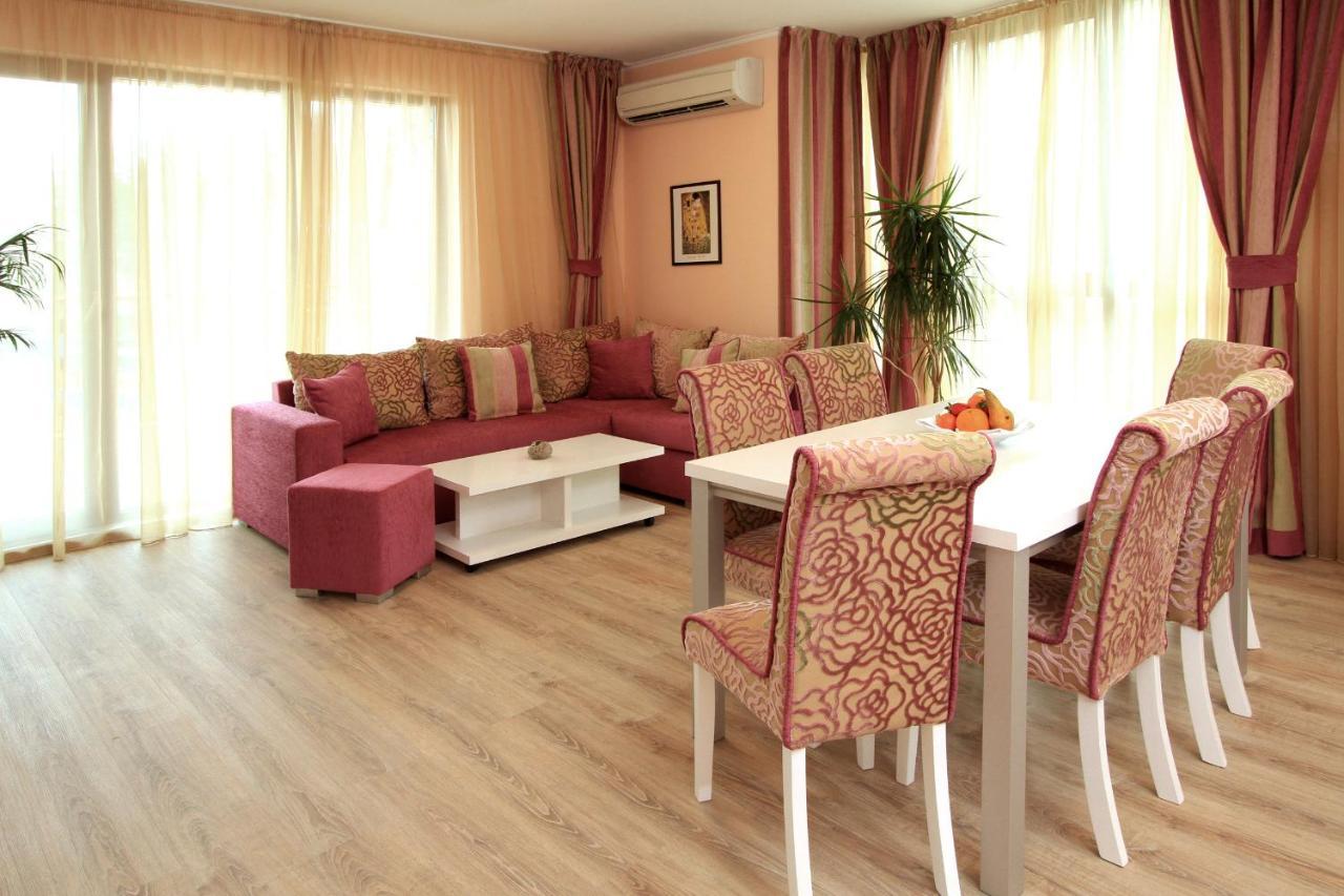 Long Beach Resort Sjkorpilovtsi Eksteriør bilde